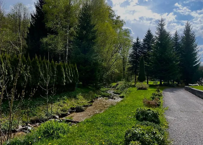 V Krkonosich, Rodinny Peklicko
