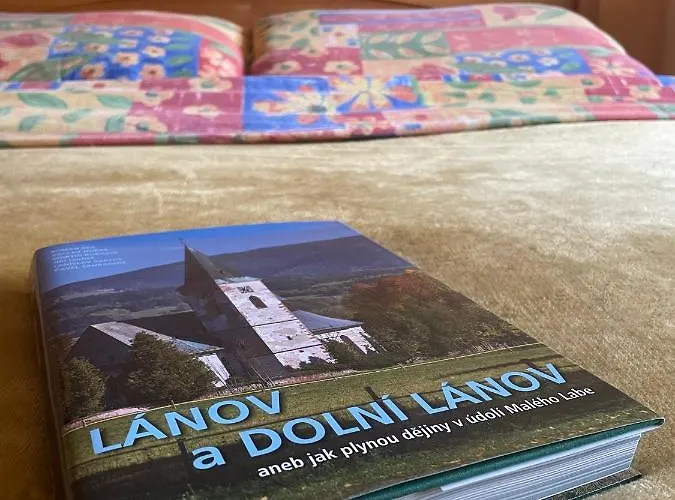 V Krkonosich, Rodinny Peklicko Horni Lanov